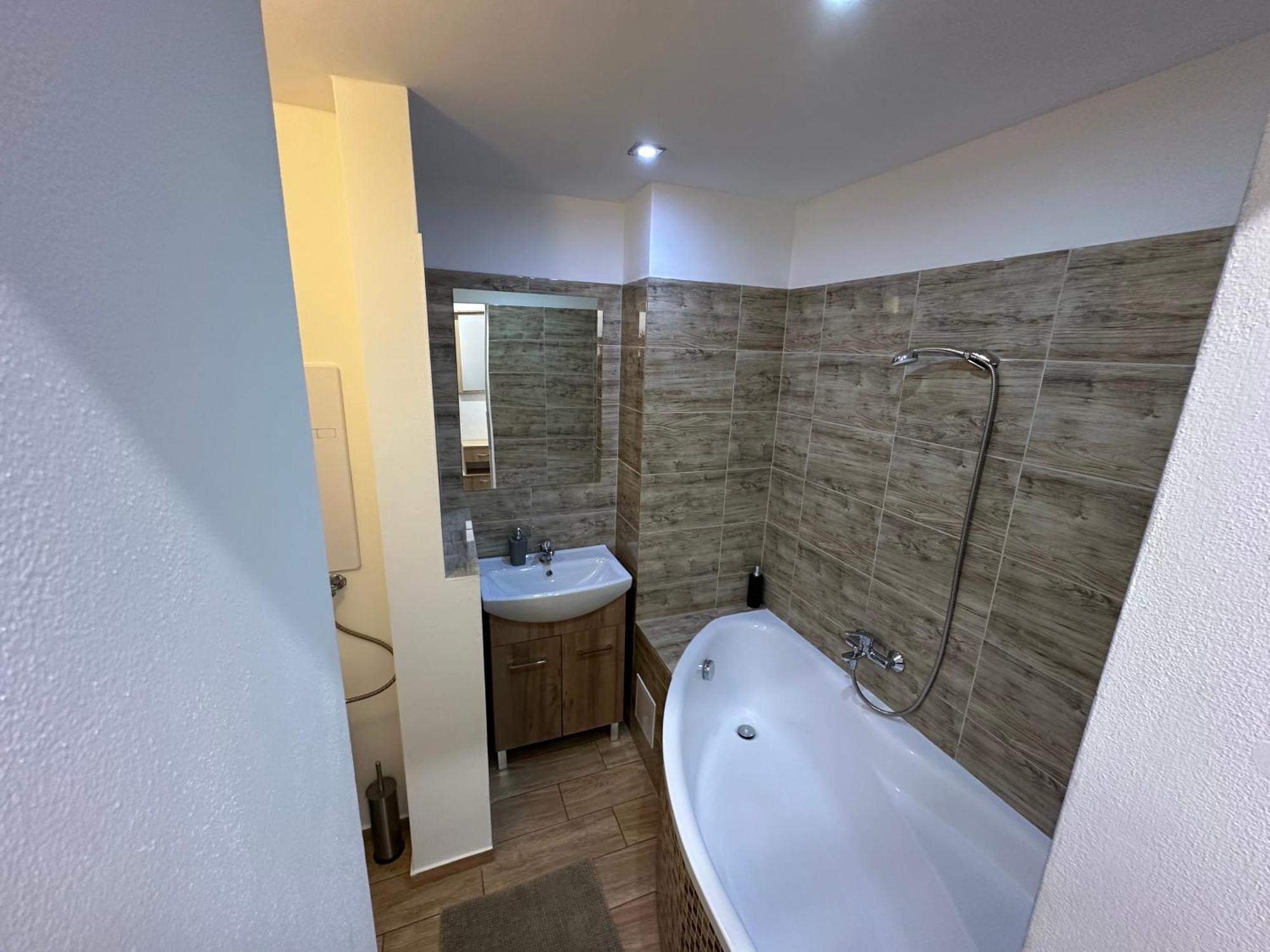 Apartman Bb-Centrum1 Μπάνσκα Μπίστριτσα Εξωτερικό φωτογραφία